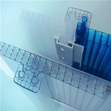 ระบบ U-lock Polycarbonate สำหรับโครงสร้างหลังคา